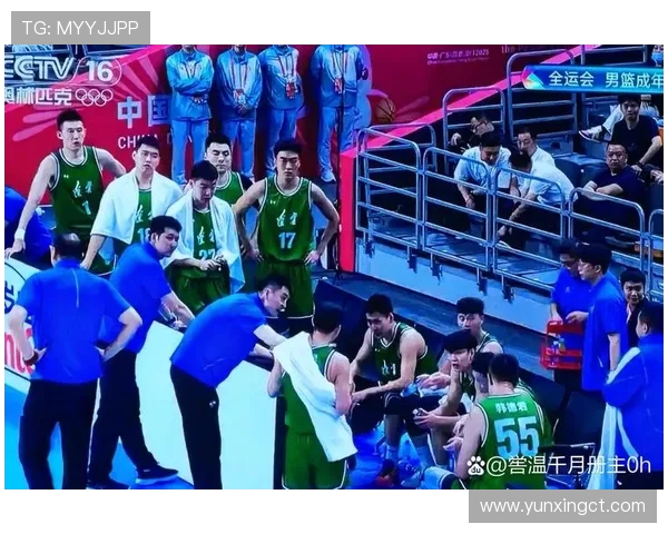 麦克风背后的智慧与挑战 CBA与足球解说员实战技巧全方位剖析